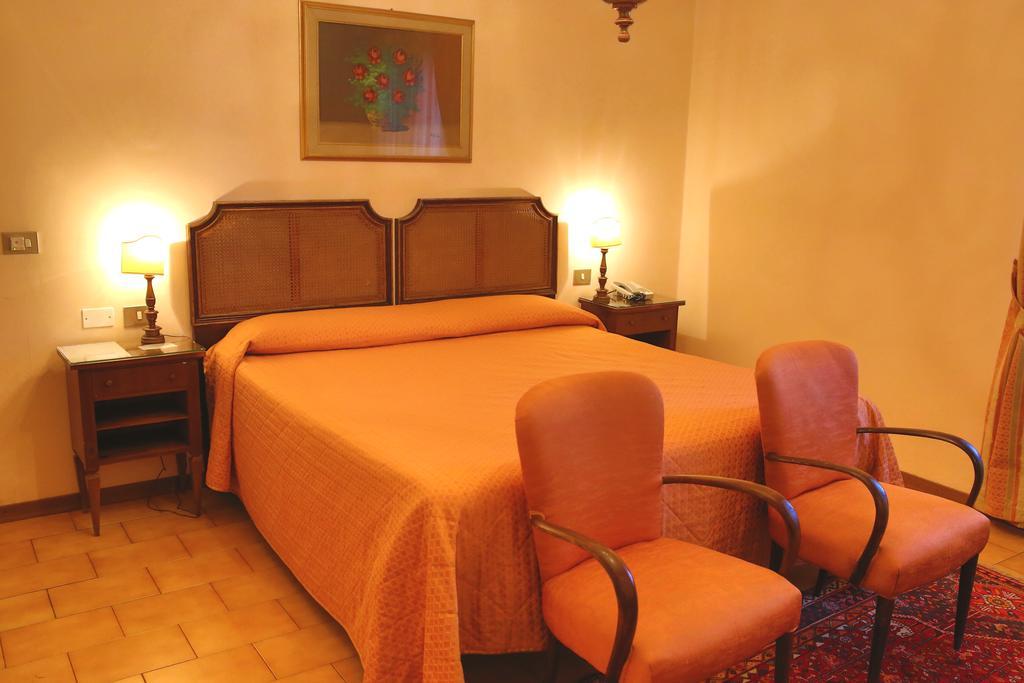 Hotel Villa Le Rondini Florenz Exterior foto